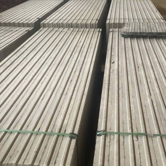 Tấm sàn bê tông nhẹ75*600*3000-1, lõi thép.